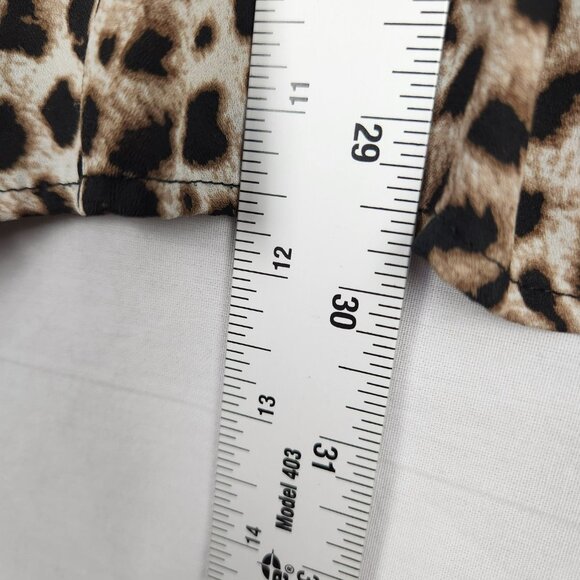 Torrid Brown Animal Leopard Print 3/4 Tab Sleeve Button Front Pullover Top Sz 3 - Picture 9 of 9